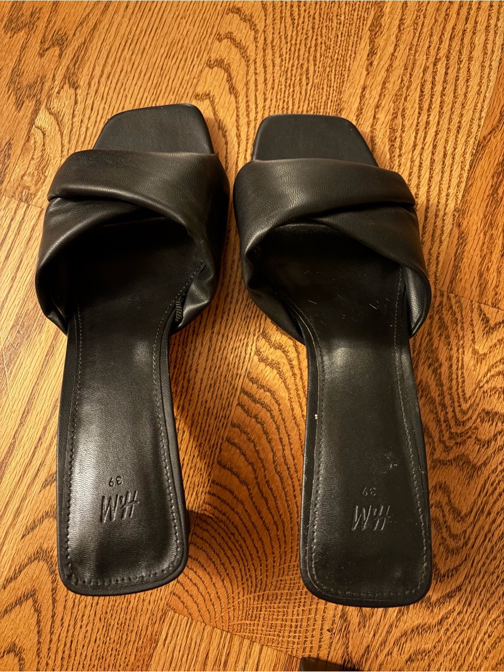 H&M Black Twisted Band Slide Sandals - Women's